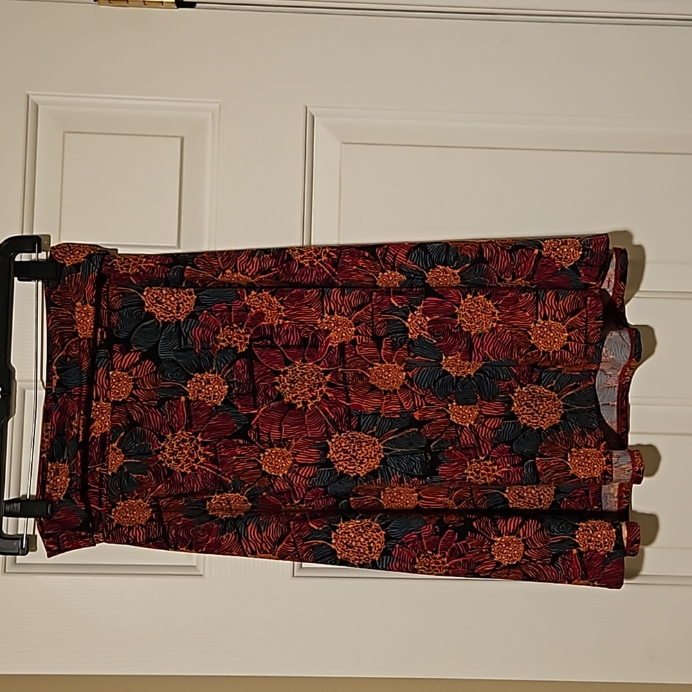 LuLaRoe Skirt Woman's skirt. Sz S